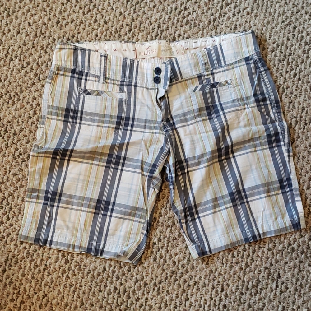 Hollister Plaid Knee Shorts